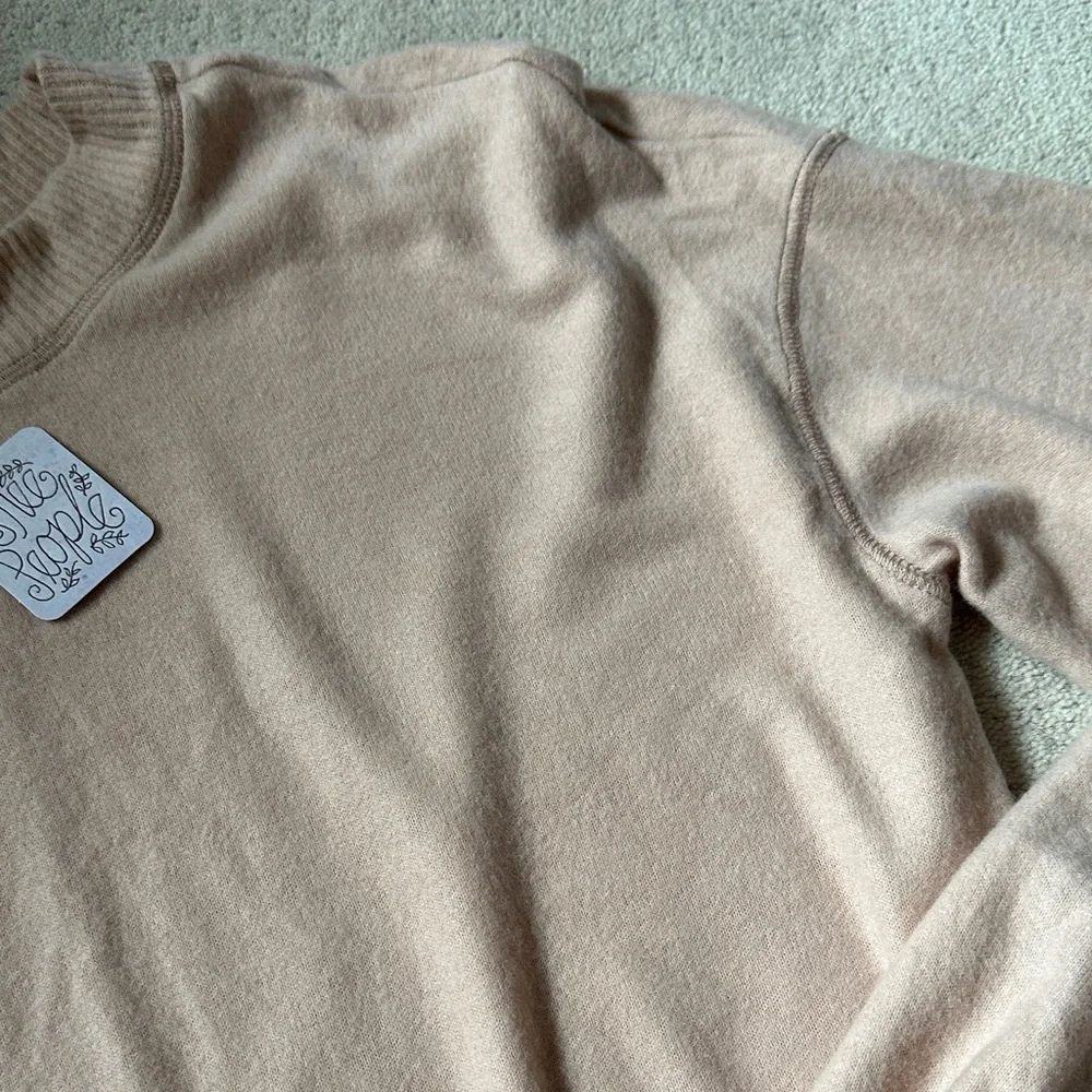 Free People Long Sleeve Sweater! - Picture 5 of 7